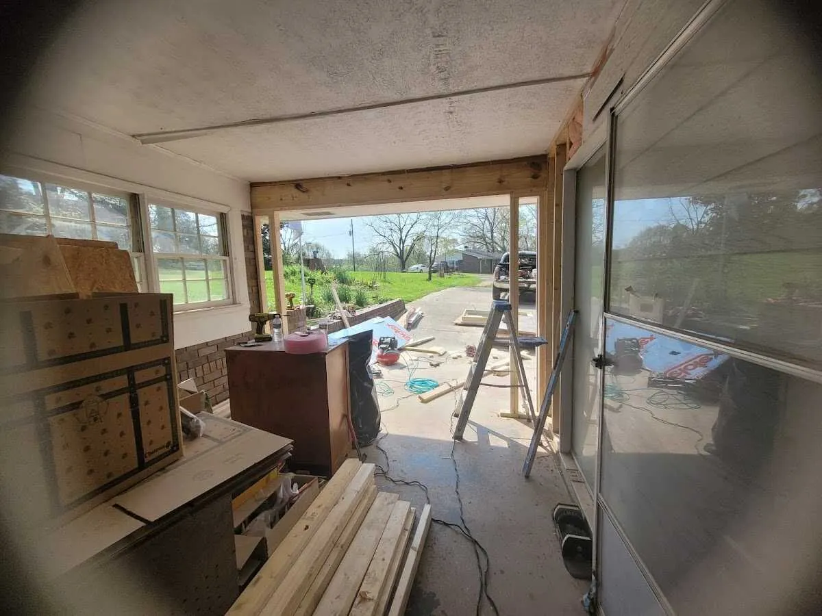 Air movers and dehumidifier for Drying & Dehumidification in New Braunfels